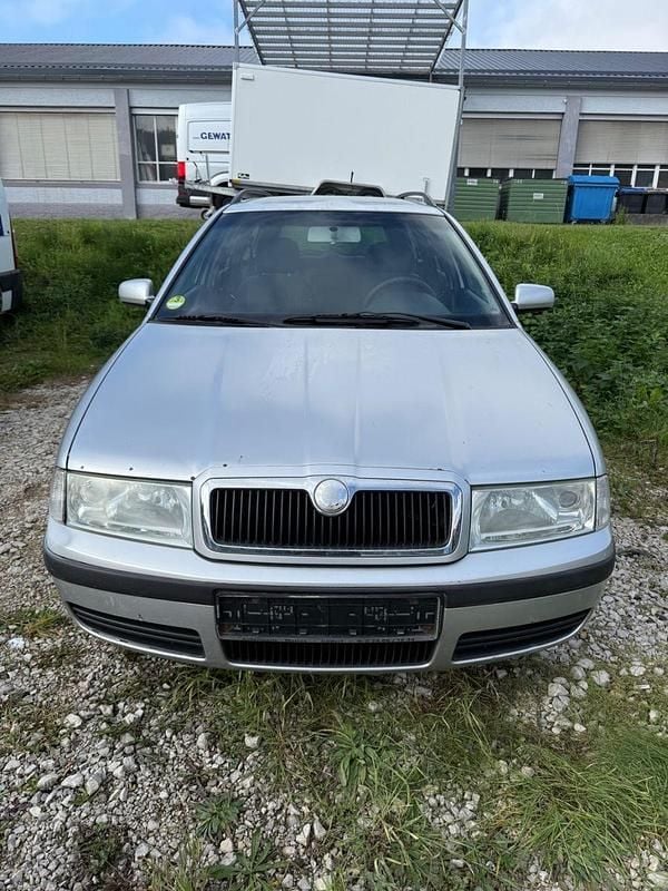 Gebraucht Skoda Octavia Elegance 110 PS (80 kW) 2003 Silber Kombi