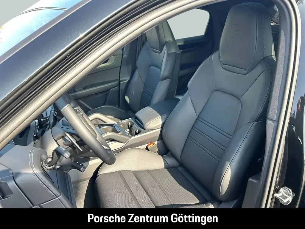 Neu Porsche Cayenne E-Hybrid Coupe Black Edition 470 PS (345 kW) 2026 Schwarz SUV