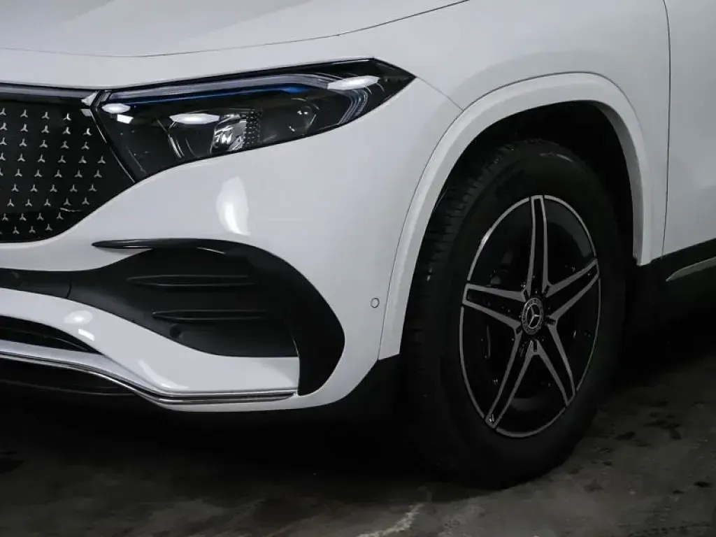 Gebraucht Mercedes EQA250 139 kW (190 PS) 2025 Polarweiß uni SUV
