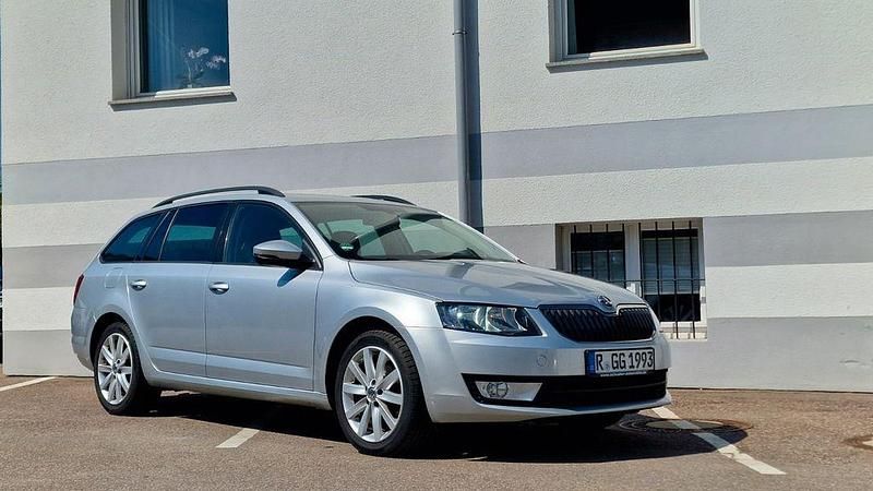 Gebraucht Skoda Octavia 150 PS (110 kW) 2016 Silber Kleinwagen