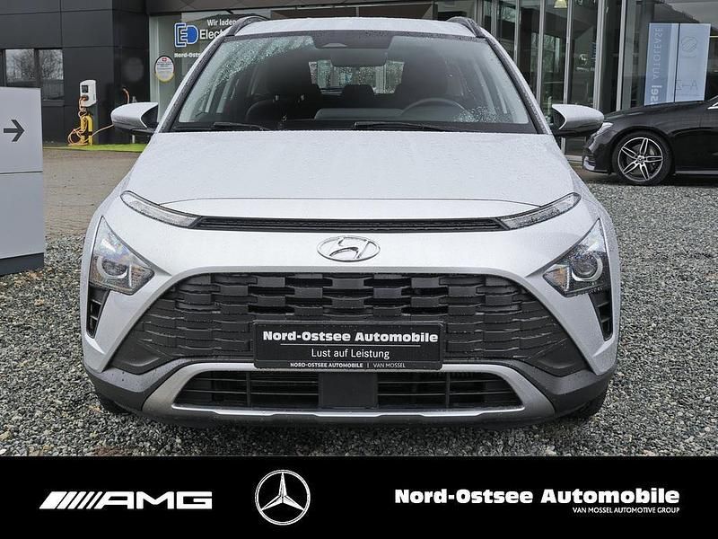 Gebraucht Hyundai Bayon Select 101 PS (74 kW) 2022 Sleek silver / met SUV