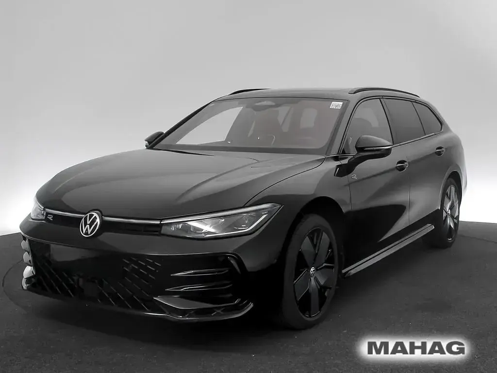Gebraucht VW Passat R-line 193 PS (141 kW) 2025 Grenadillschwarz metallic Kombi