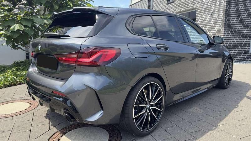 Gebraucht BMW M135 Performance 306 PS (225 kW) 2020 Grau Kleinwagen