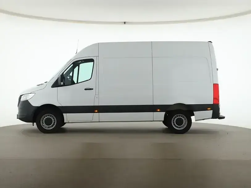 Gebraucht Mercedes Sprinter 170 PS (125 kW) 2025 Weiß Van