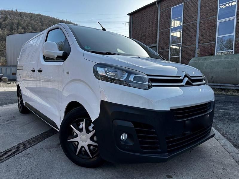 Second-hand Citroën Jumpy Business Class 116 CP (85 kW) 2017 Alb Monovolum