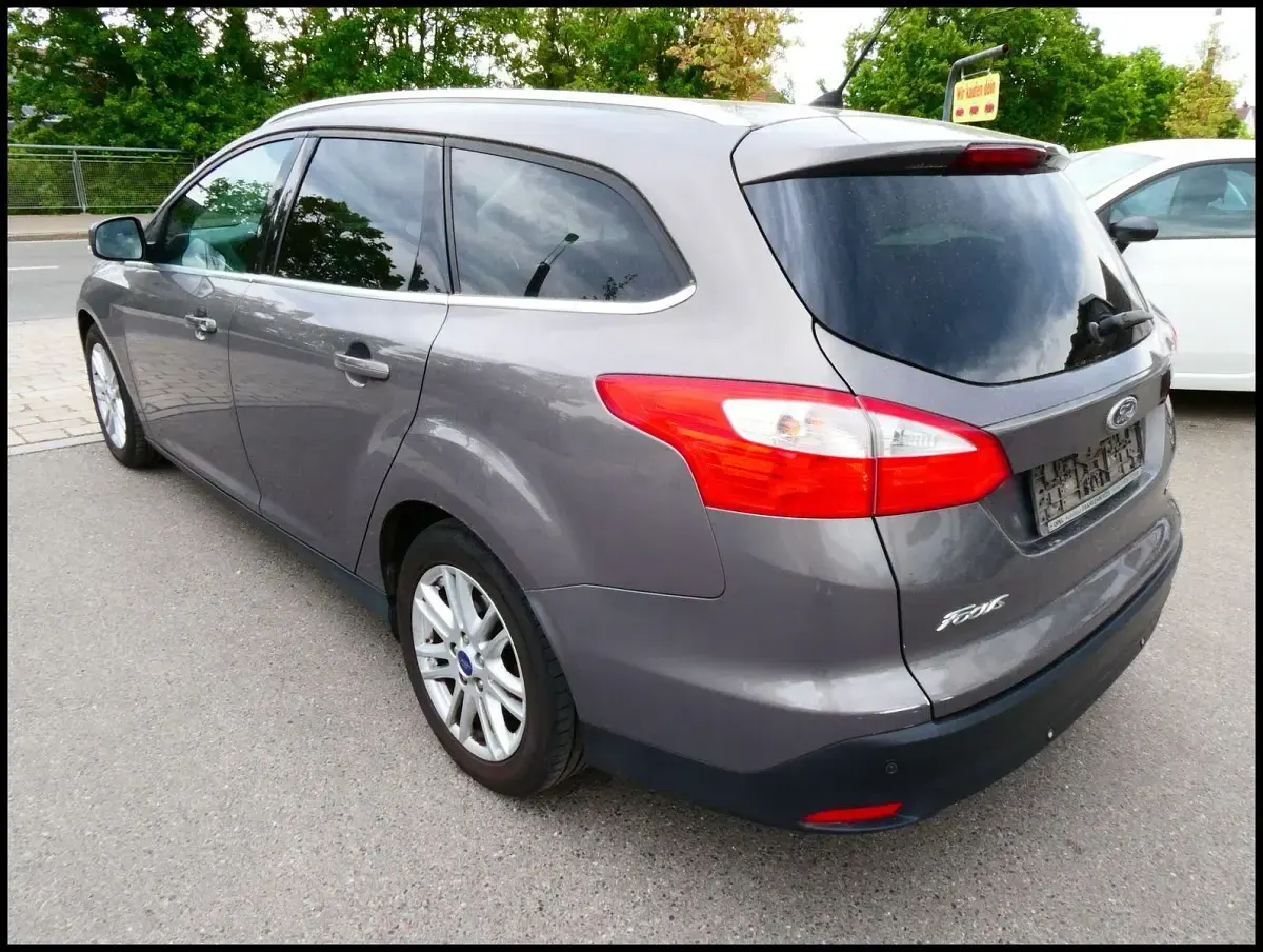 Gebraucht Ford Focus Titanium X 181 PS (133 kW) 2013 Grau Kombi