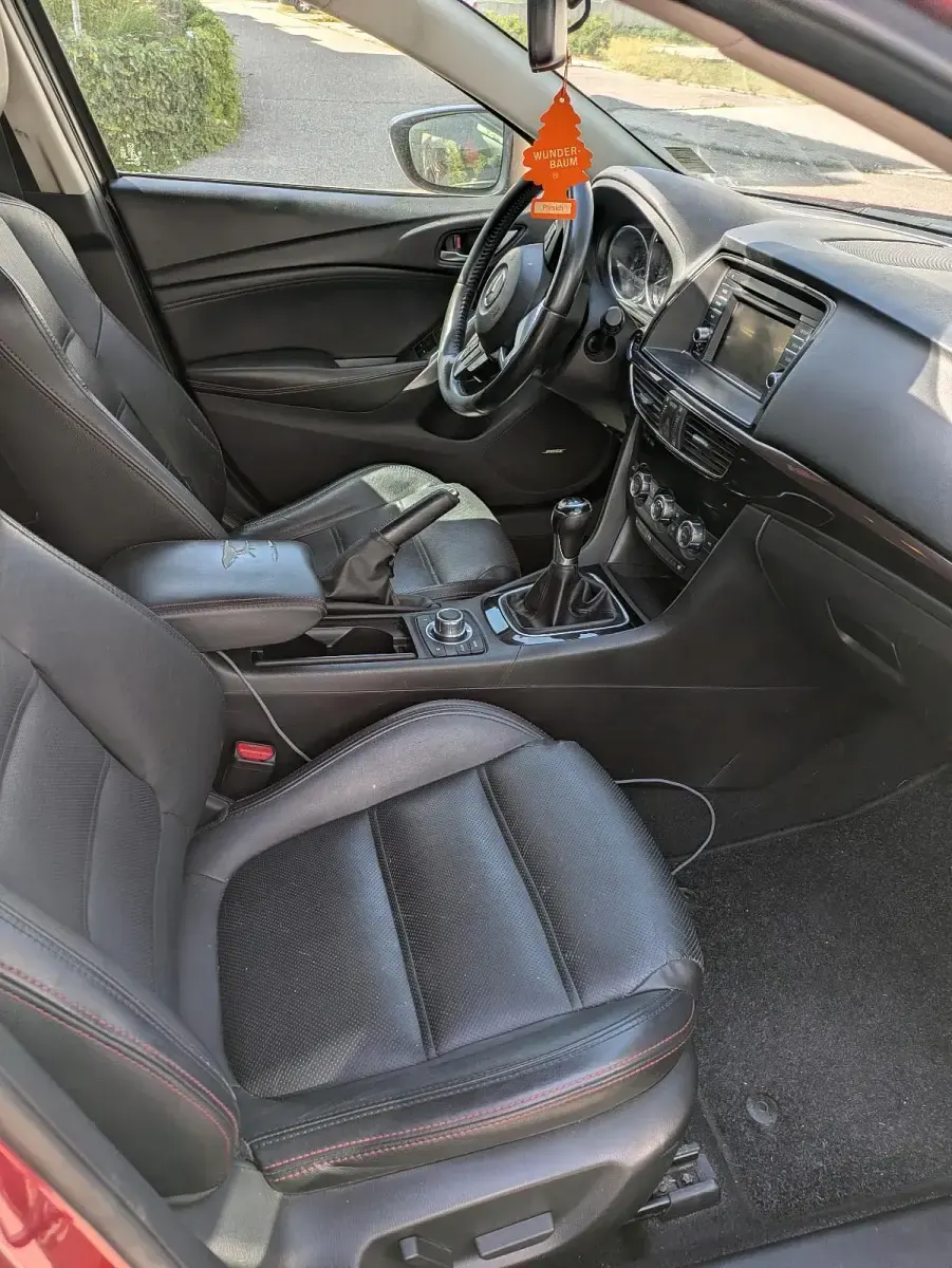 Gebraucht Mazda 6 175 PS (128 kW) 2014 Rot Kombi