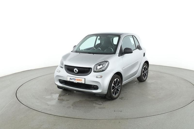 Grau Gebraucht 2015 Smart ForTwo Coupé Basis Kleinwagen | 10.590 € (Fairer Preis) - Bild 1/3