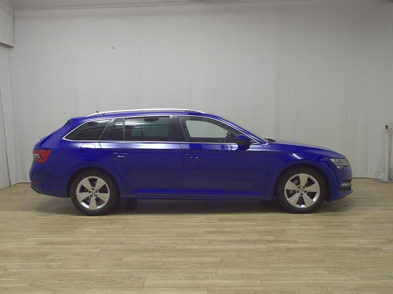 Blau Gebraucht 2020 Skoda Superb Style Kombi | 18.480 € (Guter Preis) - Bild 1/4