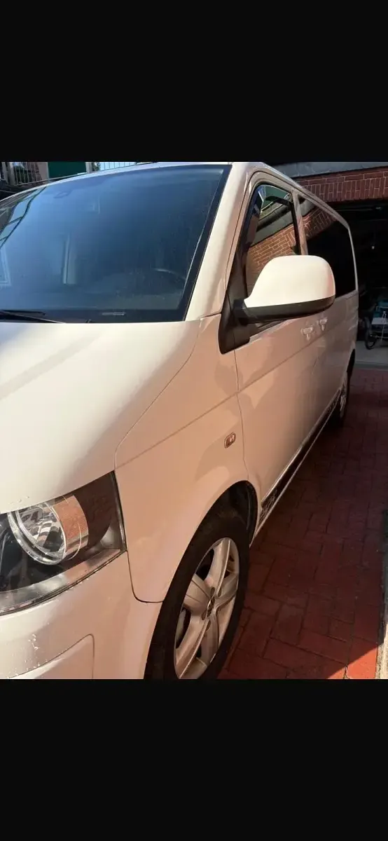 Gebraucht VW Multivan 179 PS (131 kW) 2010 Weiß Van / Kleinbus