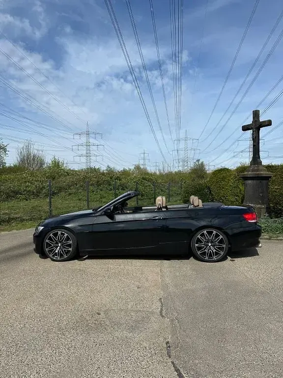 Gebraucht BMW 330 Cabriolet 272 PS (200 kW) 2007 Schwarz Cabrio