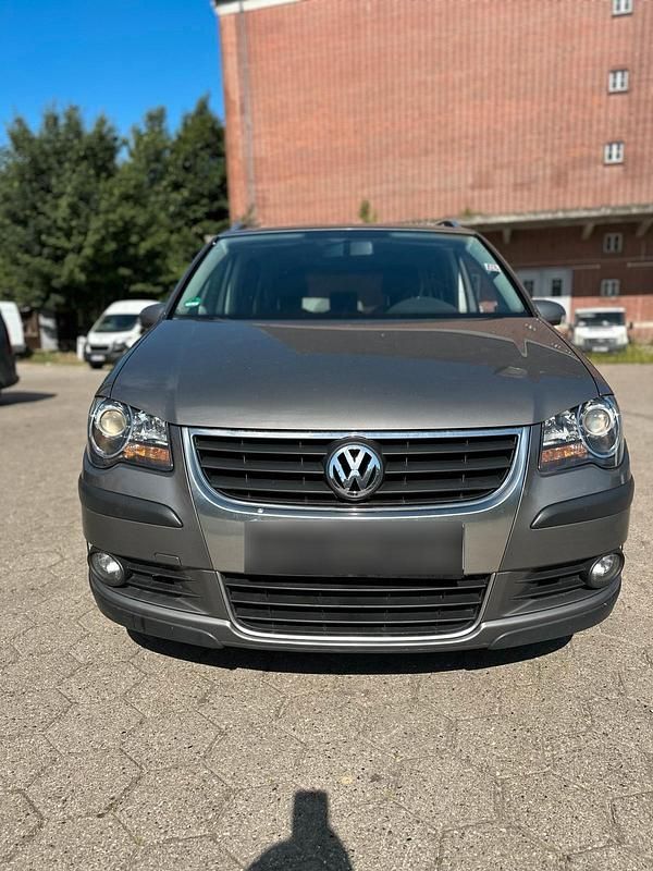 Gebraucht VW Touran Cross 140 PS (102 kW) 2009 Orange Van / Kleinbus