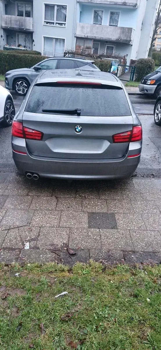 Gebraucht BMW 530 258 PS (189 kW) 2012 Grau Kombi