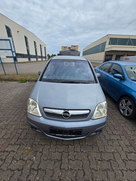 Grau Gebraucht 2010 Opel Meriva Selection Van / Kleinbus | 3.200 € (Superpreis) - Bild 1/4