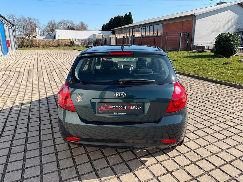 Gebraucht Kia Ceed 143 PS (105 kW) 2007 Grün Kleinwagen