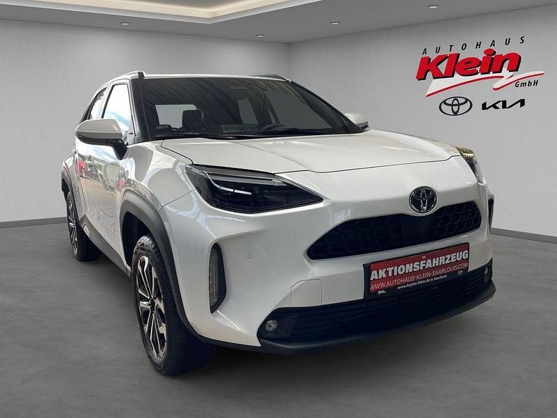 Weiß Neu 2025 Toyota Yaris Cross SUV | 30.977 € (Fairer Preis) - Bild 1/4