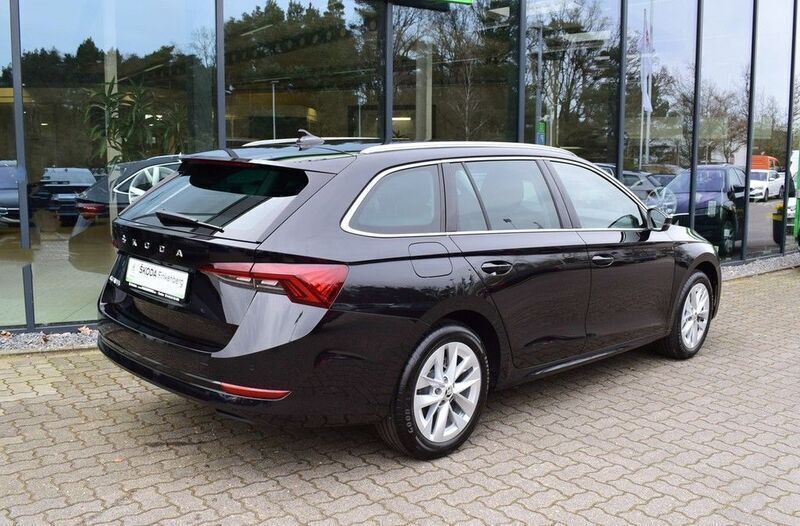 Gebraucht Skoda Octavia Style 150 PS (110 kW) 2024 Schwarz Kombi