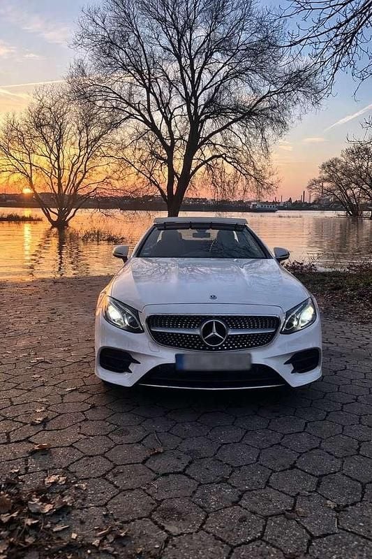 Gebraucht Mercedes E200 AMG line 185 PS (136 kW) 2018 Weiß Cabrio