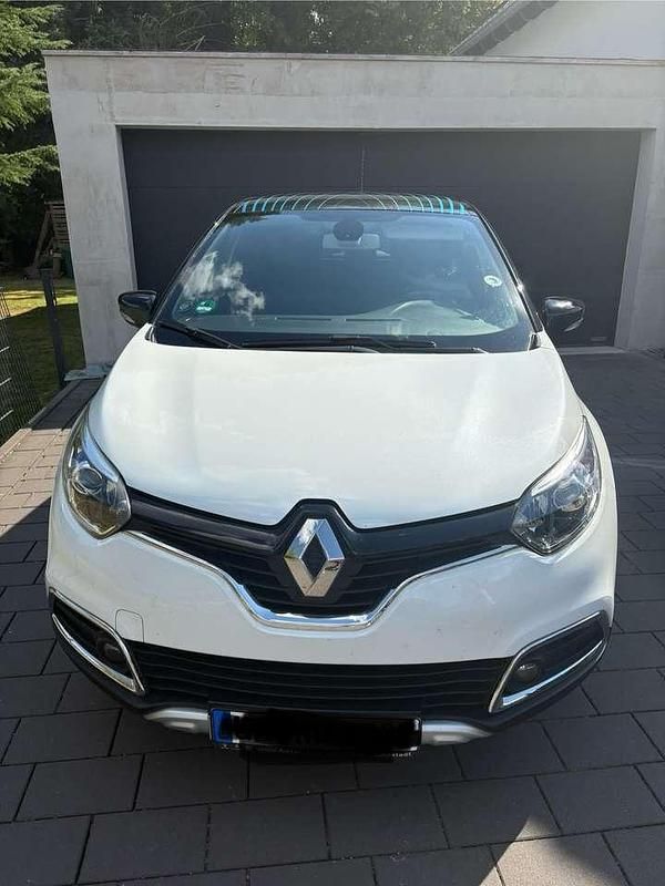 Weiß Gebraucht 2016 Renault Captur Intens SUV | 8.700 € (Guter Preis) - Bild 1/4