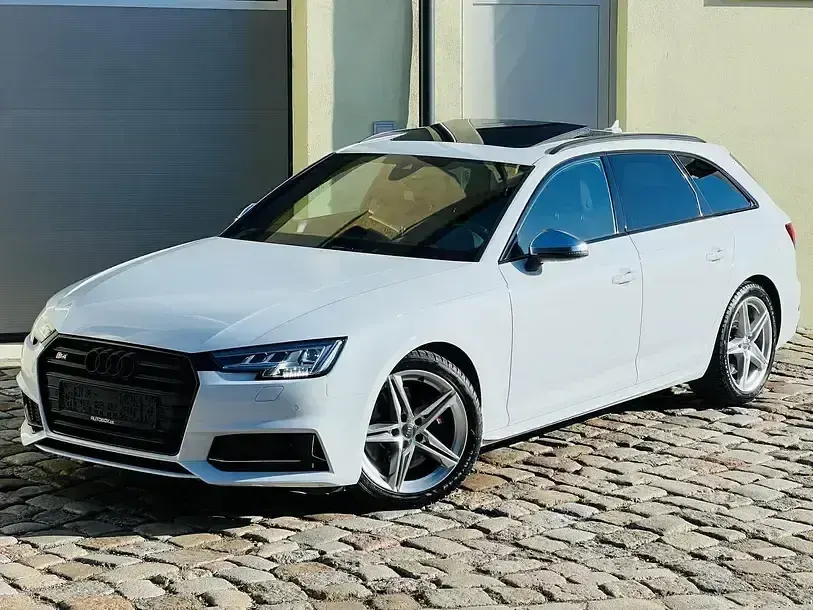 Używany Audi S4 Ambiente 354 KM (260 kW) 2017 Biały Sedan/Limuzyna