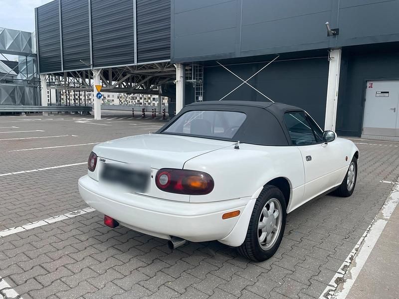 Second-hand Mazda MX5 116 CP (85 kW) 1994 Alb Cabrio