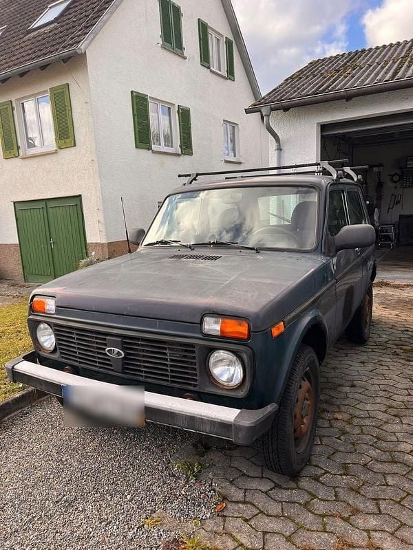 Gebraucht Lada niva 83 PS (61 kW) 2008 Grün SUV