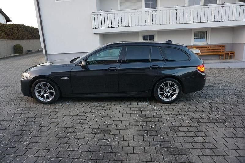 Gebraucht BMW 525 Shadowline 204 PS (150 kW) 2010 Grau Kombi