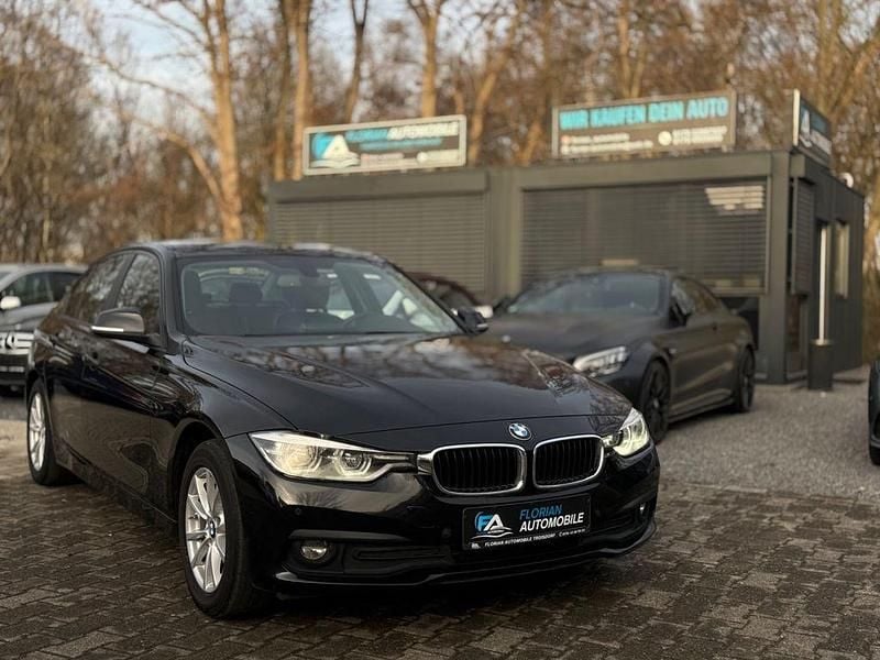 Schwarz Gebraucht 2018 BMW 316 Advantage Limousine | 9.999 € (Superpreis) - Bild 1/4
