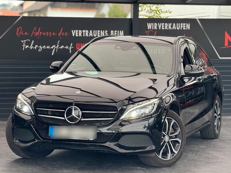 Schwarz Gebraucht 2015 Mercedes C250 Kombi | 11.900 € (Fairer Preis) - Bild 1/4