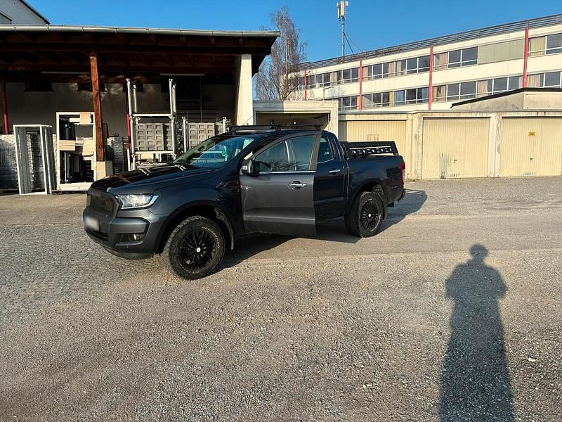 Gebraucht Ford Ranger Limited 220 PS (161 kW) 2016 Schwarz Pickup