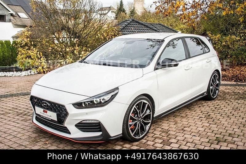 Weiß Gebraucht 2018 Hyundai i30 Limousine | 19.499 € (Guter Preis) - Bild 1/4