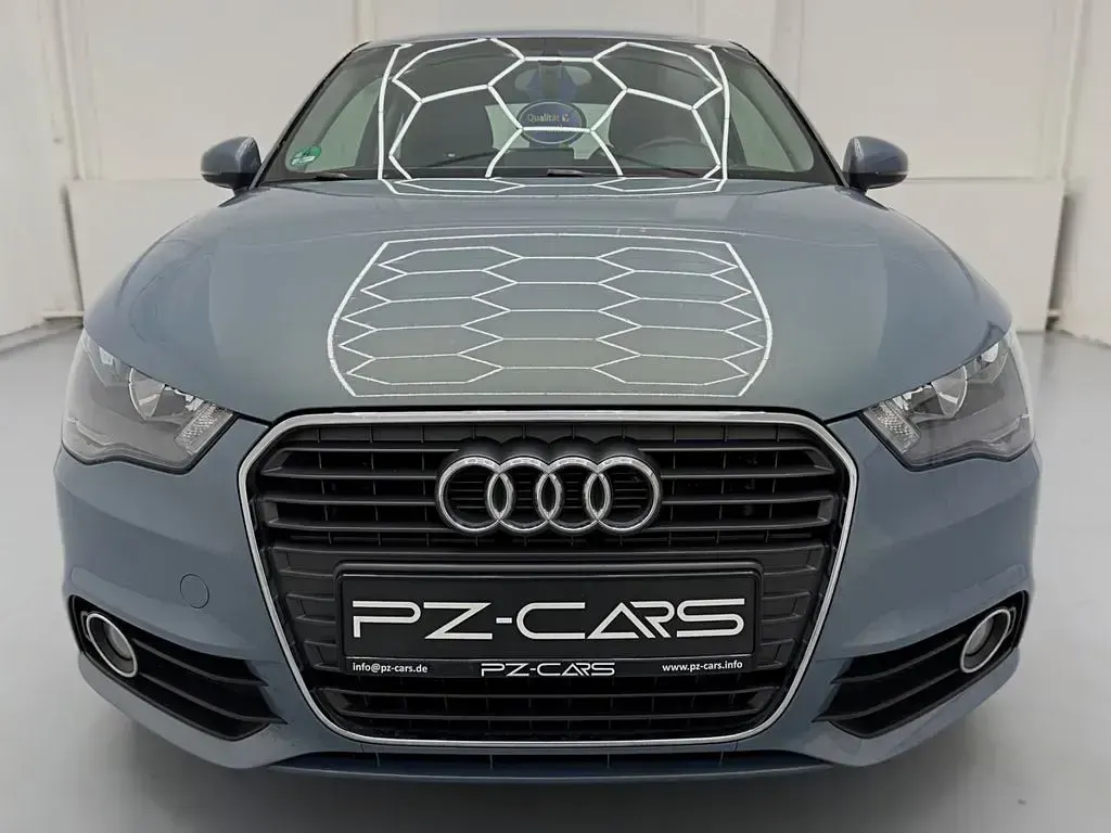 Gebraucht Audi A1 Sport 86 PS (63 kW) 2013 Sphaerenblau Kleinwagen