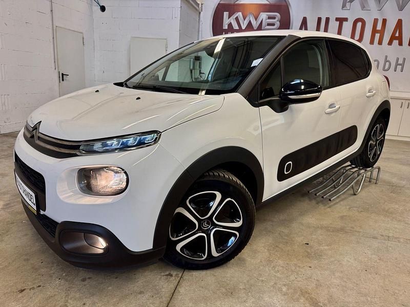Weiß Gebraucht 2018 Citroën C3 Feel Kleinwagen | 8.799 € (Fairer Preis) - Bild 1/4