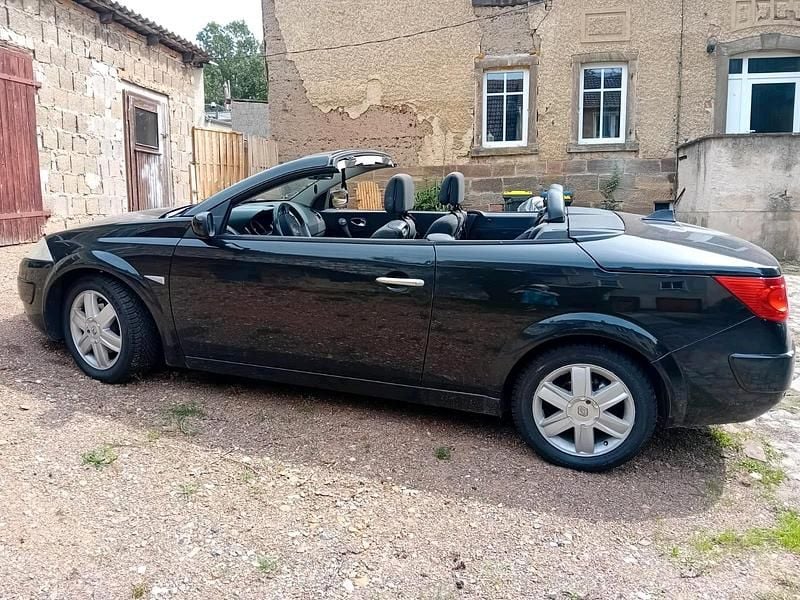 Blau Gebraucht 2004 Renault Mégane Cabriolet Cabrio | 3.500 € - Bild 1/4