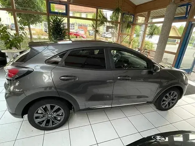 Gebraucht Ford Puma Titanium 125 PS (91 kW) 2021 Grau SUV