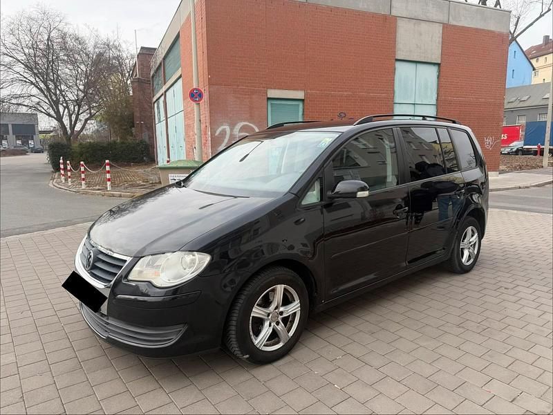 Schwarz Gebraucht 2007 VW Touran Van / Kleinbus | 1.750 € (Superpreis) - Bild 1/4