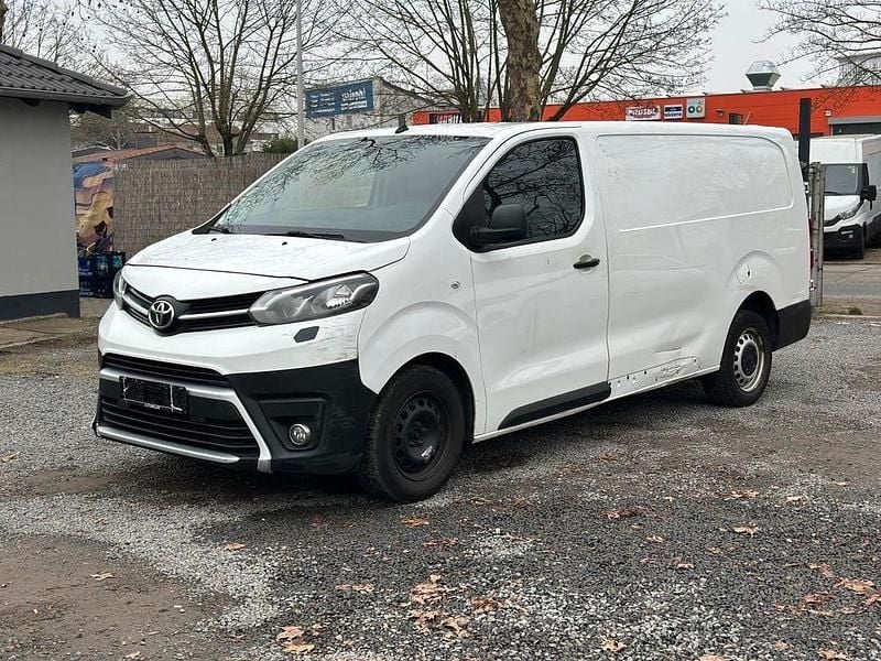 Gebraucht Toyota Proace 122 PS (89 kW) 2021 Weiß Van / Kleinbus