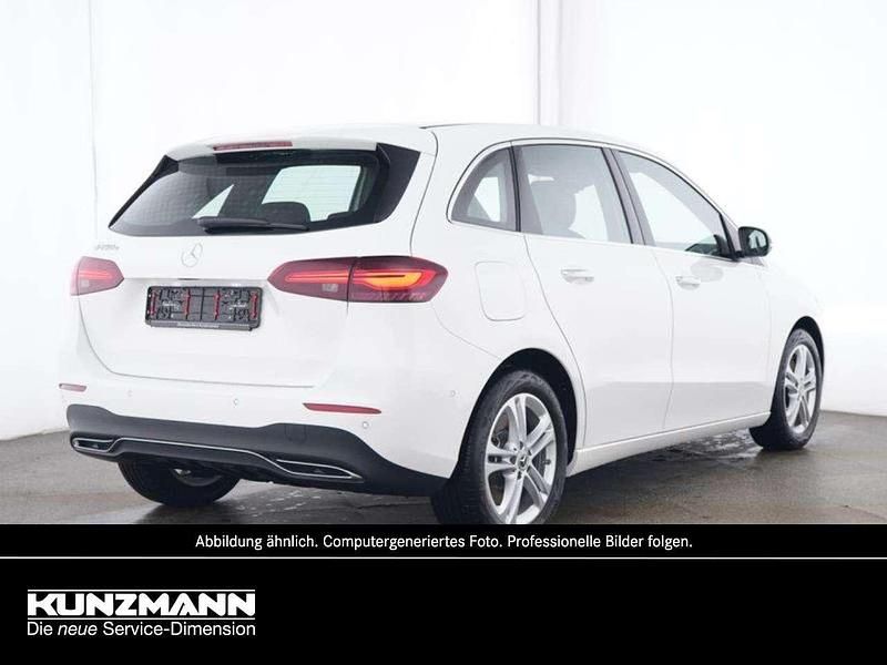 Gebraucht Mercedes E250 Progressive 163 PS (119 kW) 2025 Polarweiss Limousine