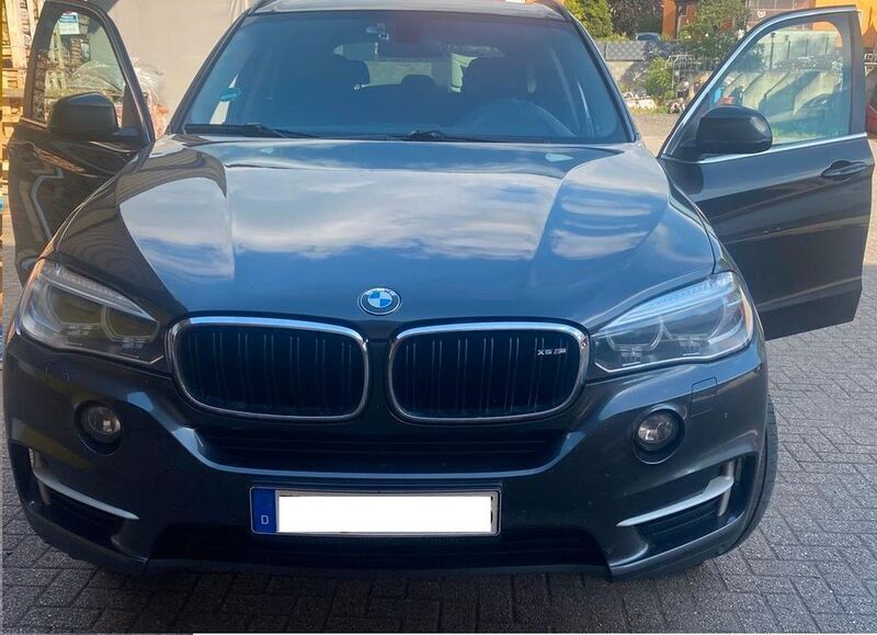 Grau Gebraucht 2016 BMW X5 SUV | 19.500 € (Superpreis) - Bild 1/4