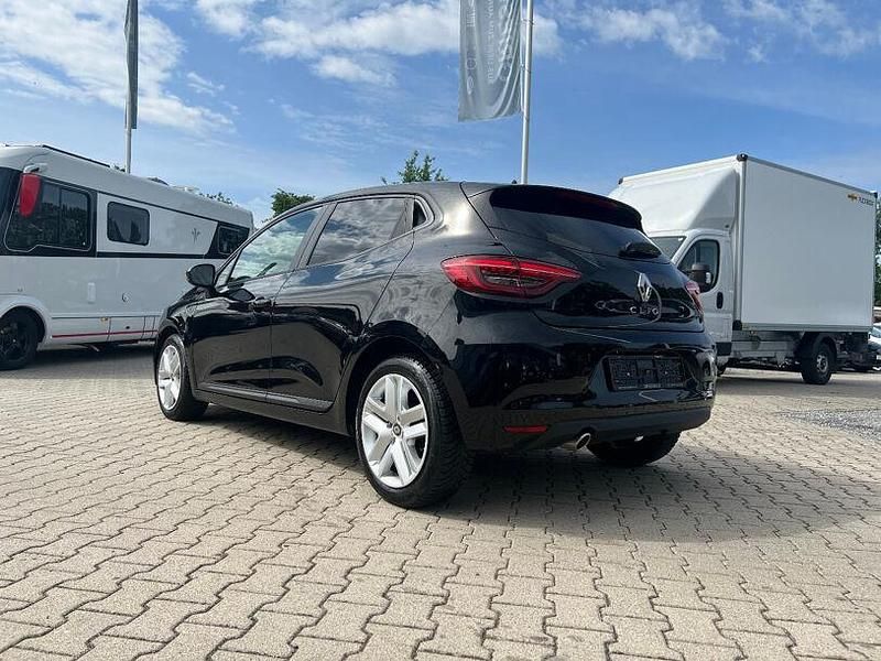 Gebraucht Renault Clio V Zen 91 PS (66 kW) 2021 Black pearl schwarz metallic Kleinwagen