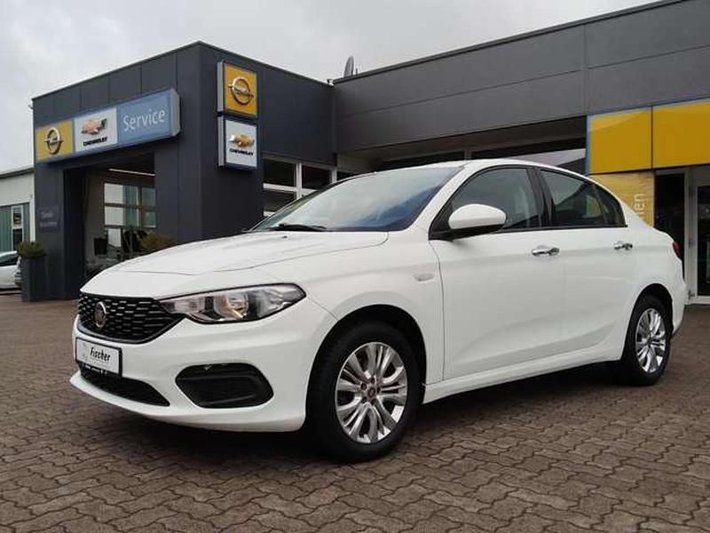 Weiß Gebraucht 2016 Fiat Tipo Pop Kleinwagen | 8.490 € (Fairer Preis) - Bild 1/1