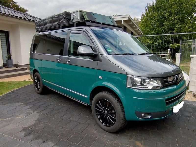 Grau Gebraucht 2012 VW Multivan Van | 33.900 € - Bild 1/4