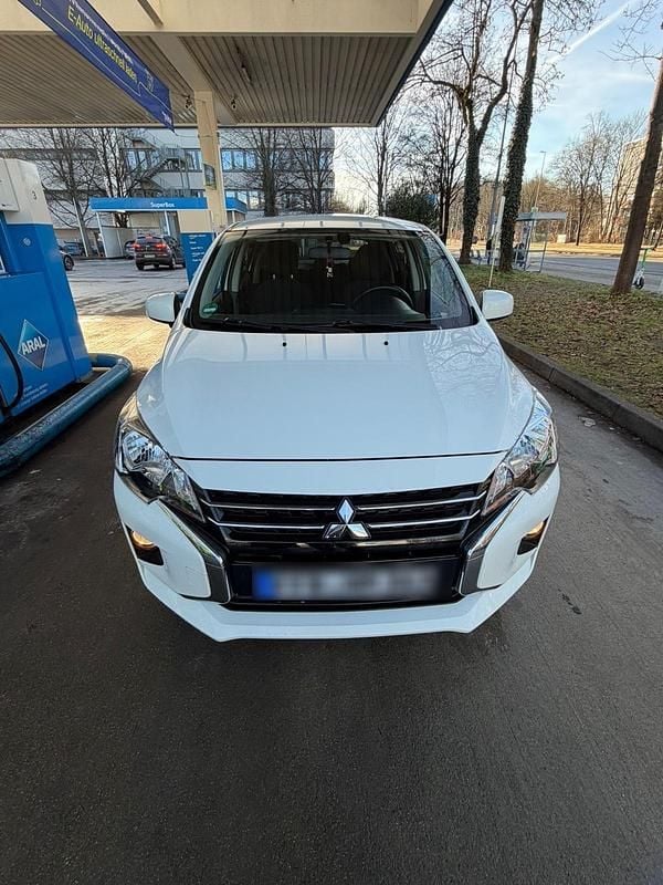 Weiß Gebraucht 2021 Mitsubishi Space Star Kombi | 9.000 € - Bild 1/4