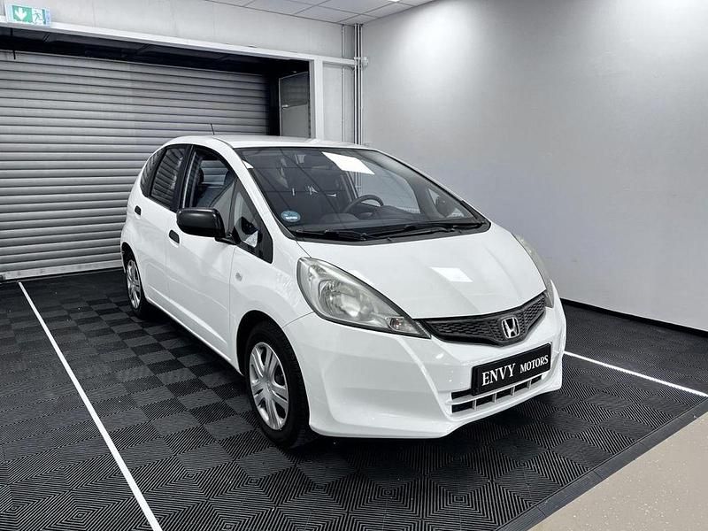 Gebraucht Honda Jazz 90 PS (66 kW) 2010 Weiß Kleinwagen