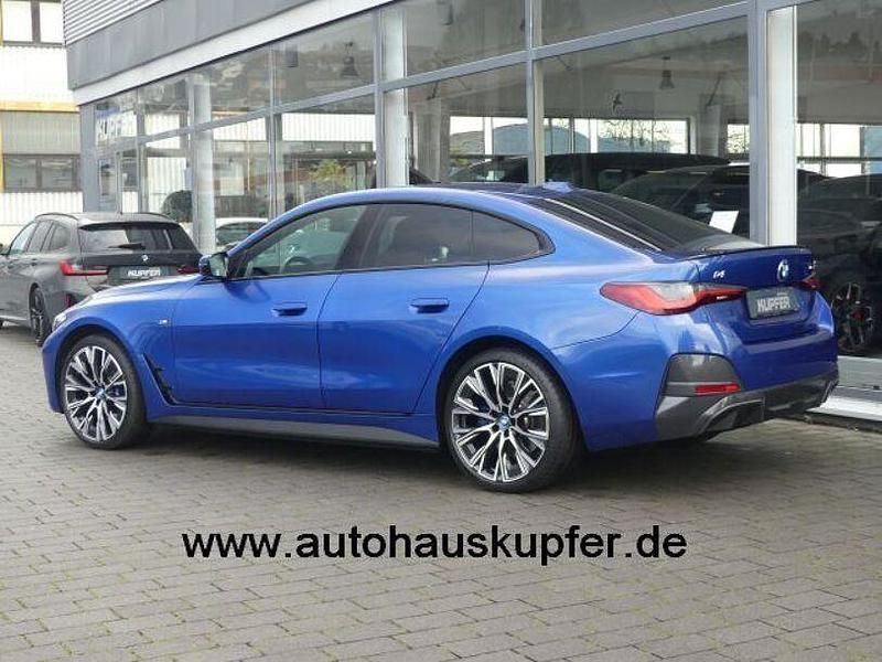 Gebraucht BMW i4 Performance 419 kW (571 PS) 2023 Blau Limousine