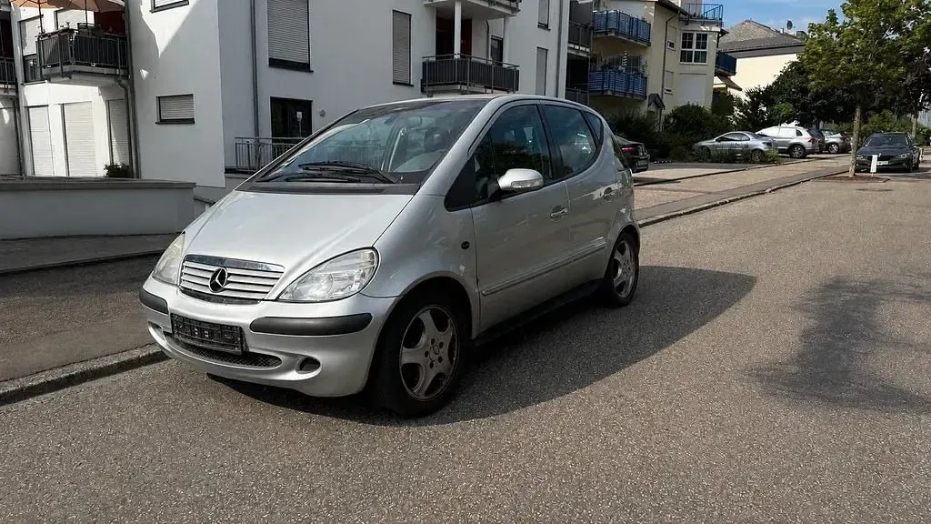 Gebraucht Mercedes A190 Avantgarde 125 PS (91 kW) 2003 Silber Kleinwagen