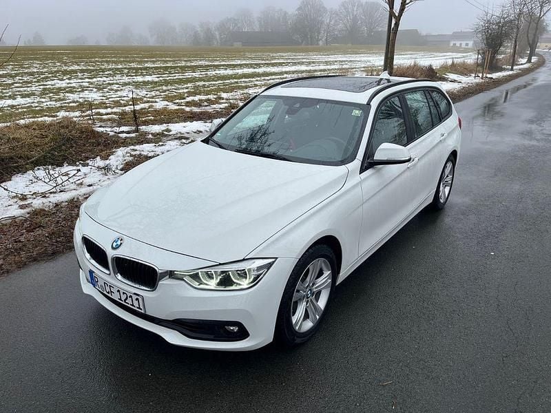 Gebraucht BMW 330 258 PS (189 kW) 2018 Weiß Kombi