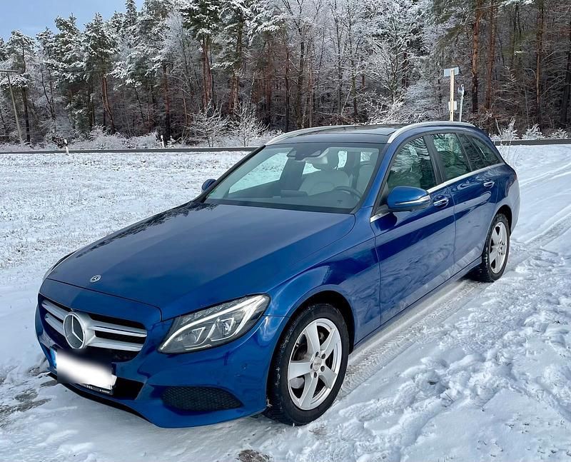 Gebraucht Mercedes C220 170 PS (125 kW) 2017 Blau Kombi