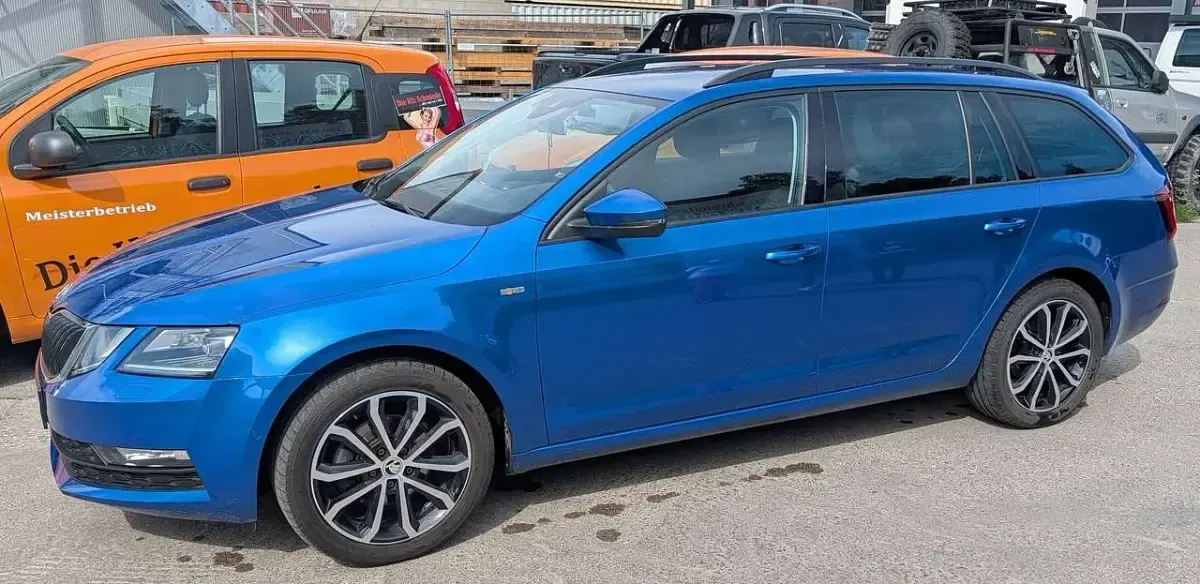 Gebraucht Skoda Octavia 150 PS (110 kW) 2020 Blau Kombi