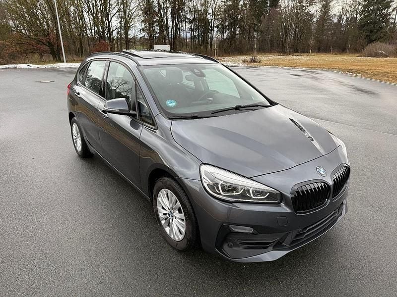 Gebraucht BMW 218 Active Tourer Advantage 150 PS (110 kW) 2021 Grau Van / Kleinbus